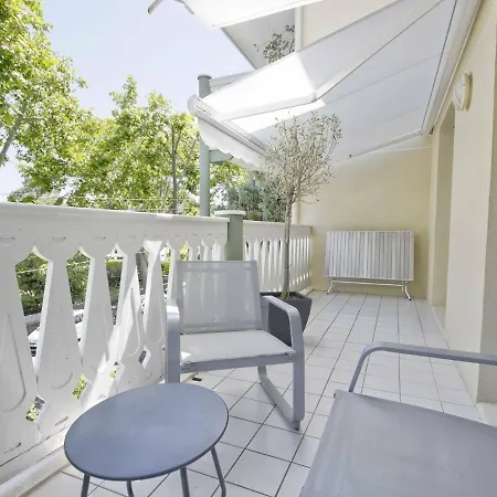 T2 à Arcachon, Proche Plage, Avec Balcon, Rénové, Dans Quartier Calme Et Verdoyant - Fr-1-433-79 *